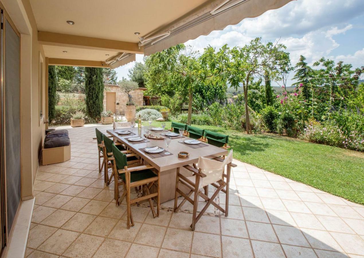 Vila Family Getaway In Marathon By Ghh Exteriér fotografie