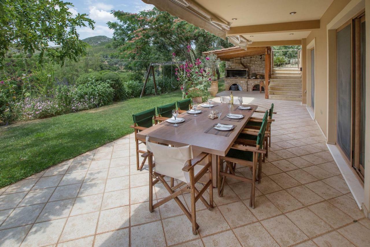 Vila Family Getaway In Marathon By Ghh Exteriér fotografie