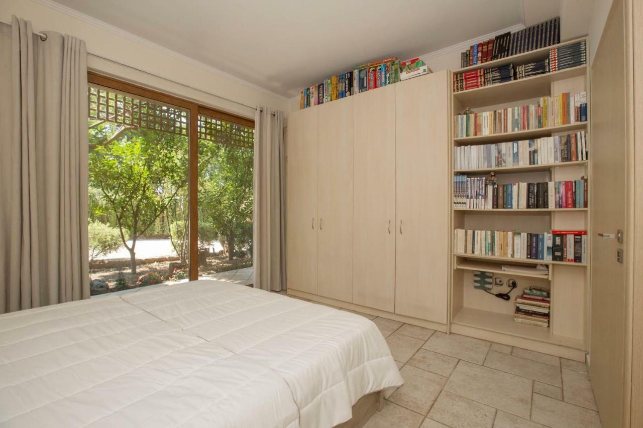 Vila Family Getaway In Marathon By Ghh Exteriér fotografie